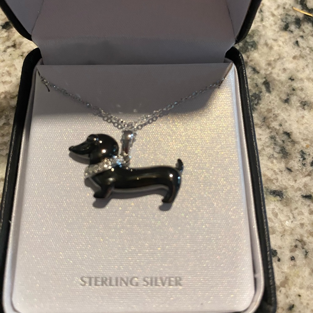 DASCHOUND NECKLACE!  B14